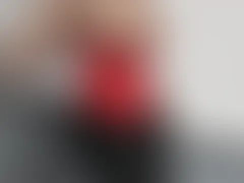 Big Boobs in a Corsage in the Publik