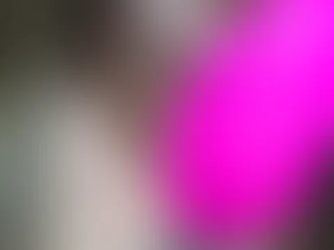 Ich weiß ich liebt mein Montagslive, gestern musste es leider ausfallen aber. Ich hatte den Lush beim Abendessen und an der Bar drin...habt mich schön fertig gemacht 😏😏