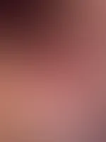 Bald wird sie von der F**kmaschine zerf**kt 😈👅💦