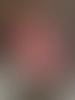 Ich liebe es, meinen XXL-Dildo in mich zu spüren… Willst du sehen, wie er ganz langsam tief in meine nasse P***y gleitet? 💦