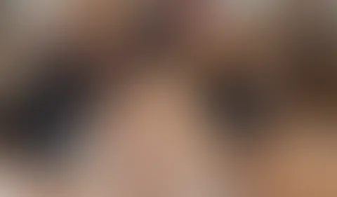 In geiler Reizwäsche und Nylon Großen S*****z abgemolken !!!