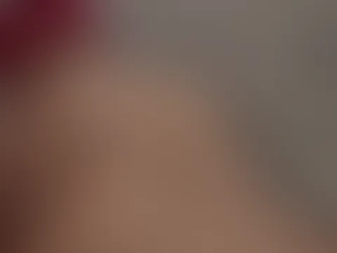 Bin jetzt Online, also🔥 lass uns chatten, denn ich bin gerade richtig geil auf deinen S*****z! 🤤🔥🍆💦 #anmeinebestfans #ass #fraumitkurven #kurzvideo #marieskyler #sexy #sexykurven #tanga