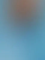 Wie du sehen kannst bin ich nicht nur eine EBONY MILF sondern auch immer nahtlos braun. Woher kommt das? Ich bin schon Jahrzente zuhause, im Garten und im Urlaub komplett nackt. Ich bin eine absolute