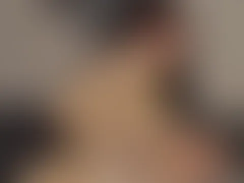 Ich f**ke meine p***y mit meinem glasdildo