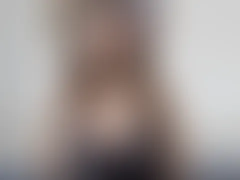 NEUES VIDEO HIER ONLINE: Lena verliert eine Wette und wird bestraft von Lena-Lust Durch die verlorengegangene Wette und mit dem einhergehenden Wetteinsatz, ist dieses Video entstanden. Ich musste mic