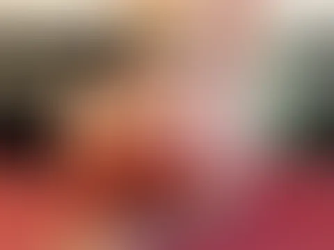 Versohlst du mir meinen A***h? Deine geile S******e steht drauf!