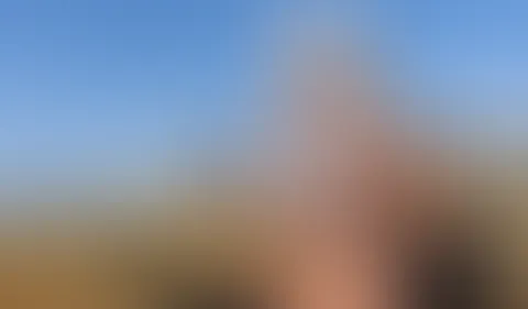 Ein richtig geiles Video beim Shooting mit dem alten Fendt - Wasserflasche und nasses T-Shirt - da kann nur was richtig gutes dabei rauskommen! Und wenn das richtige Model noch dazu am Start ist kann 