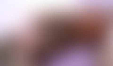 Tätowierte Schönheit wird hart gef**kt! Teil 2