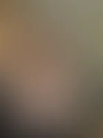 💋 Dein S*****z wäre jetzt bestimmt gern zwischen meinen Titten, oder? 🍆💦 Ich könnte ihn schön zwischen meinen Brüsten spüren lassen… 😈💋