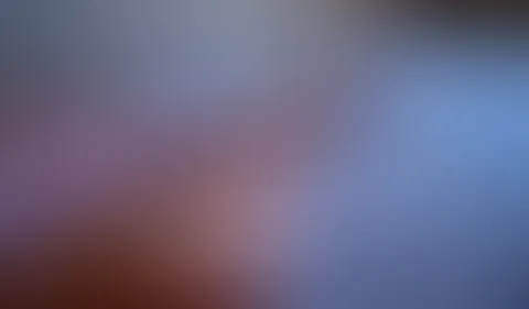 Süßes Mädchen reitet den fetten S*****z!