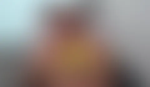 Geil masturbiert mit dem Maiskolben und einen S*****z geblasen !!
