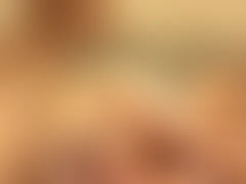 Hey ihr Lieben ❤️ Endlich bin ich da! Das sind meine ersten Bilder für euch – frisch, heiß und nur hier zu sehen 😈 Mehr Fotos, Videos und exklusive Inhalte kommen täglich. Ich freue mich riesig auf e