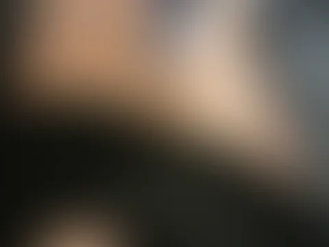 Ich liege hier mit den Gedanken an einen feuchten, warmen Abend mit dir.... 😈