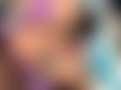 Was würdest du denken oder sogar machen wenn du mich in diesem Bikini am Strand sonnen siehst? 😘