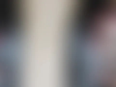 Familiäre Verpflichtungen halten mich fest im Griff. Um dir das Wochenende zu versüßen... 😈🖤