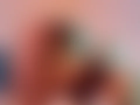 Ich kann deine Milf sein stehst du auf Dicke Titten dann melde dich bei mir denn ich kann dir auch andere stellen zeigen😈😈