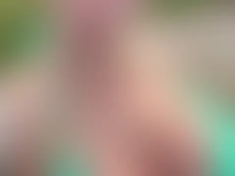 Das wäre so geil wenn du mir dabei hilfst 🧴👙