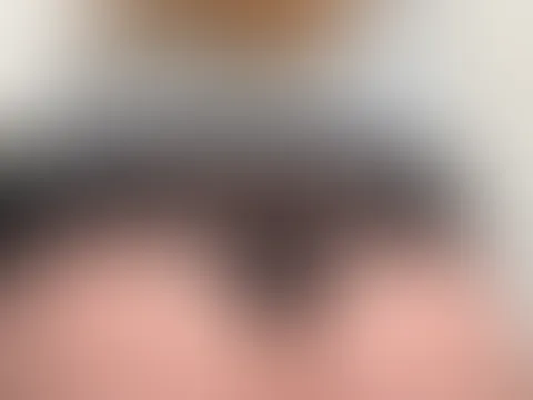 Guten Morgen 💋Trinkst du mit mir einen Kaffee oder beugst du mich gleich über die Küchenarbeitsplatte?! 💦🔥