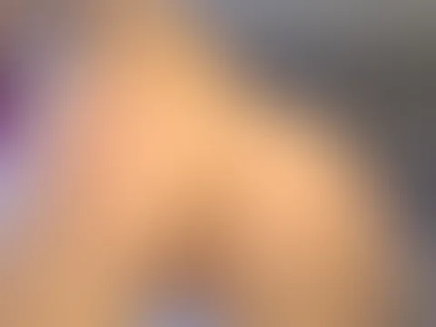 Nach 2 Wochen krank endlich wieder geil gönnen 🔥 erst versohle ich mir den Hintern bis er rot wird und danach besorge ich es mir noch geil bis zum s****t 🔥💋