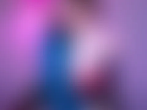 Wenn Ihnen dies angeboten würde, welchen Modus würden Sie wählen? Streng, verführerisch oder freundlich? Oder vielleicht alle drei in einem? Halten Sie das für möglich?/ If this could be offered to yo