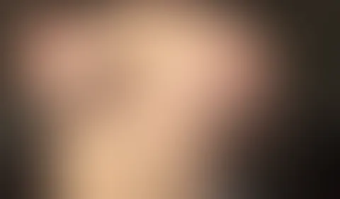 Es gibt nichts schöneres als Sonne auf den prallen Titten 🤤🔥