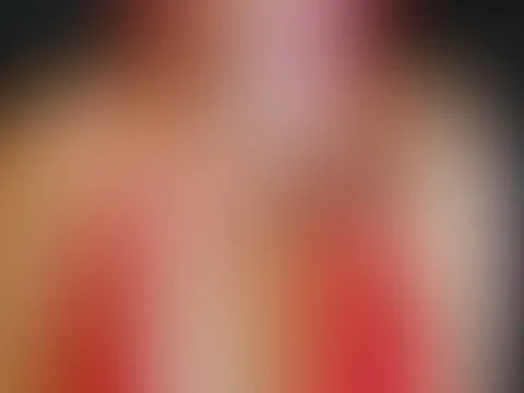 Lass’ mich dir den Sonntag mit meinen großen Naturtitten versüßen 😍  Let me sweeten your Sunday with my big natural boobs 😍