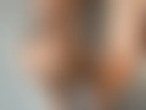 Ich brauche unbedingt mal wieder eine intensive Massage für meinem Unterkörper. Ich fühle mich so , als müsste da mal wieder alles gelockert werden. Kennst du das Gefühl?🍑