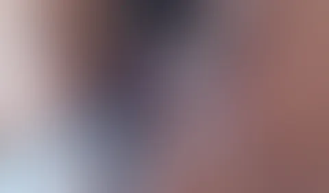 Mein Riesendildo bei der "ARBEIT" in meiner schwarzen F***e