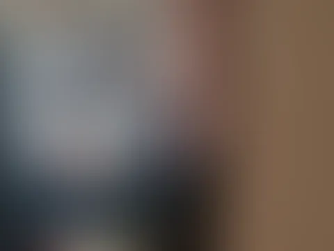 Heimlich beim Umziehen gefilmt