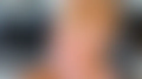PS: Diesen slip hier würde ich abgeben! Hast du Lust auf dieses getragene höschen???