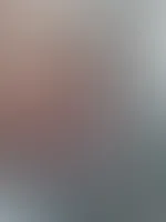 Nackt mit OVERKNEES auf pinkem Stuhl
