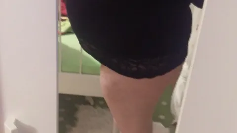 Nine months pregnant! P***y, milk-filled tits, big baby bump :)