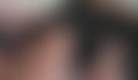 F**k! Der Vibrator an der Klit und der Dildo der mich f**kt bringen mich sooo krass zum spritzen🥵💦💦💦💦 Ich konnte es gar nicht halten. Ich komme, meine P***y zuckt und eine riesige Squirtfontäne s