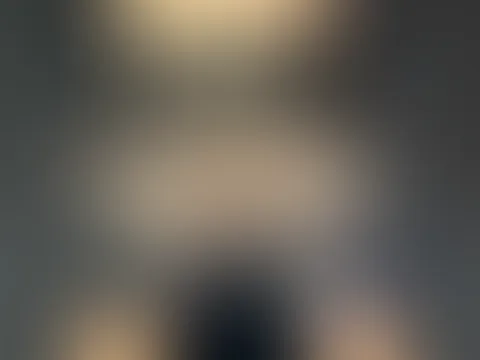 Schaut mal hinter die Kulissen! Ich habe ein Video gedreht, in dem mich ein Typ im Doggy-Style f**kt und dann in meine Vagina kommt! Schreibt mir, wenn ihr das Video sehen wollt!