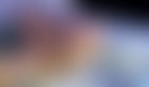 Zwei Löcher, zwei Dildos und eins quirt