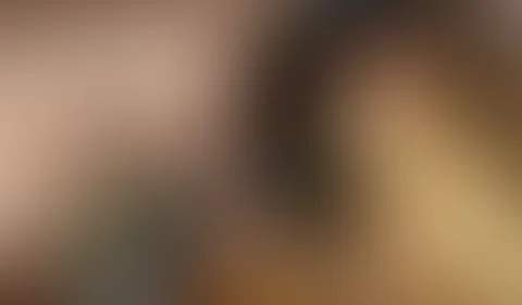 Ich gebe meinem Partner einen heißen Blowjob auf den Knien <3 Du siehst alles aus seiner Sicht.