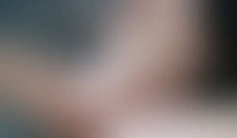 Ich mach ich mir geil auf der Couch selber mit vibrator