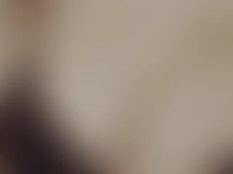 Ich kann meine f****r einfach nicht von meinen Titten lassen