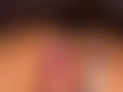 Er kann einfach nicht die f****r von mir lassen🌚
