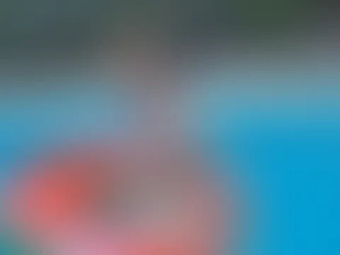 Geil im Pool Gefingert