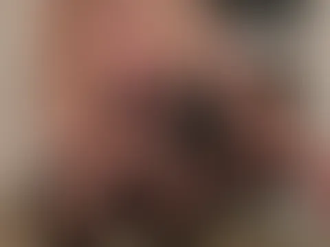 Heiße Grüße von meiner "Winterproduktion" aus den Niederlanden. Jede Menge neuer Clips und Pics die ich für euch produziere. Wünsche allen eine schöne restliche Woche...Kisses Tina 😘