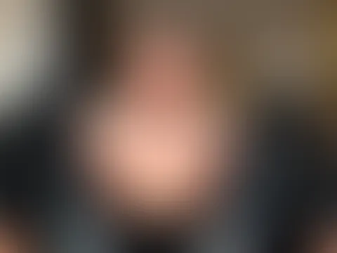Lederlegins und oben ohne 😈🍆💦 gefällt dir das so? 🥰🔥