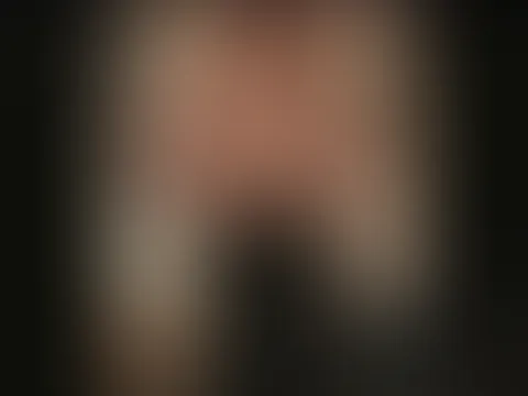 Du hast schon gesehen, wie eng die Lederleggings sitztđ„đ„ â im Vollvideo erfĂ€hrst du, wie viel mehr darunter steckt. đ„”đ„” Als Abonnent bekommst du nicht nur den unzensierten Blick auf jede Bewegung,