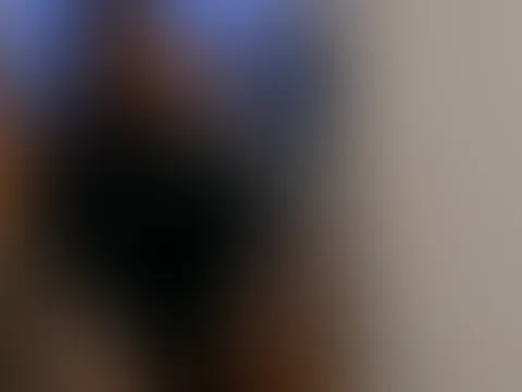 Guten Morgen meine babes ich hab mir gedacht ich zeig dir früh am morgen meine p***y vorm spiegel + ass🤍🔥👸🏻