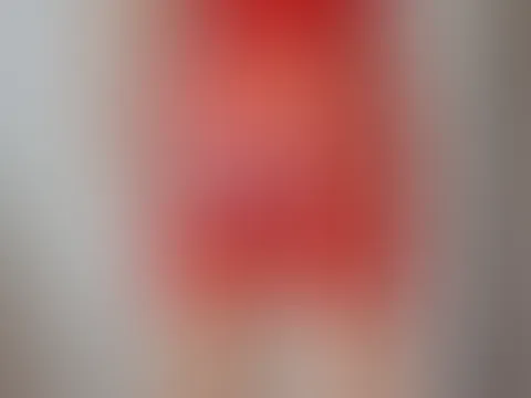 Sexy in red 😏