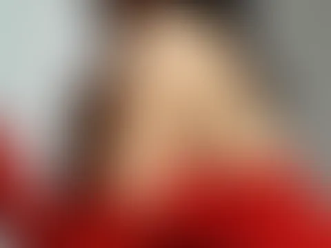Lady in red 🫦💃🏻🔥