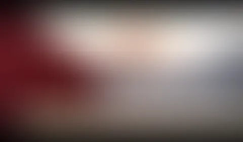 Ich geile Sau bin morgens immer so nass wenn ich aufwache, also habe ich diesmal in Gedanken dein S*****z geritten. Ich liebe es Doggy und schön geil von hinten und so wollte ich dich auch spüren mein