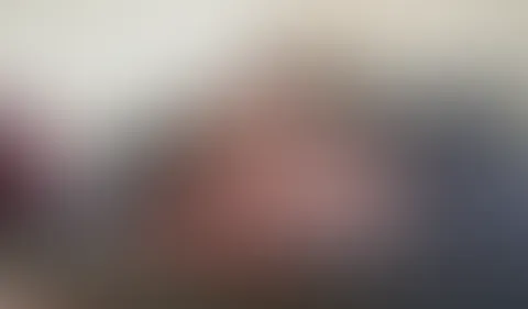 Geile C******e auf der neuen Couch!!