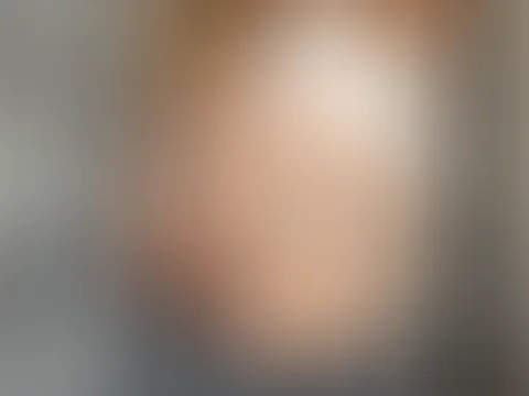 Guten Morgen ☕ Was würdest du jetzt lieber machen? Bett? Couch? 😏😈
