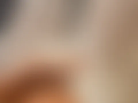 Nahaufnahme gefällig, schau wie geil meine P***y glänzt